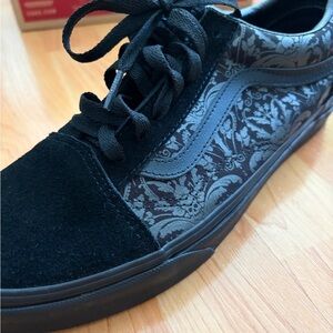 Vans Men's 9 Old Skool Skull and floral Jacquard